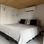 R&m Boutique Affittacamere Lijnden