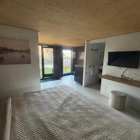 R&m Boutique Guest house Lijnden