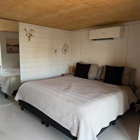 R&m Boutique Guest house Lijnden