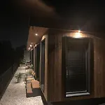 R&m Boutique 莱茵登