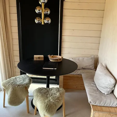 Konukevi R&m Boutique Lijnden