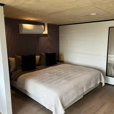 R&m Boutique Lijnden